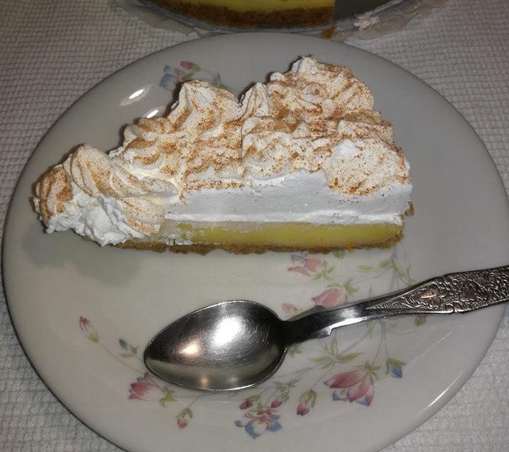 Ταρτά πορτοκάλι με βάση απο μπισκότα και σαντιγί