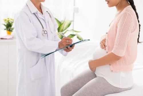 Καισαρική τομή: Όλα όσα πρέπει να γνωρίζετε για το πριν και το μετά