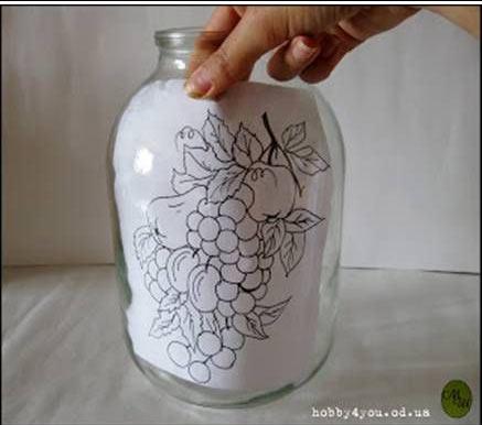 Πώς να μεταμορφώσετε σε μικρά έργα τέχνης τα γυάλινα βάζα σας με τη μέθοδο της ζωγραφικής Πώς να μεταμορφώσετε σε μικρά έργα τέχνης τα γυάλινα βάζα σας με τη μέθοδο της ζωγραφικής