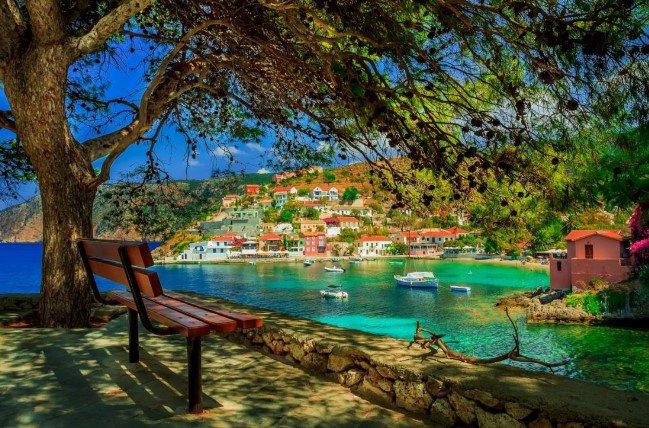 Οικογενειακές διακοπές: 9 μοναδικές επιλογές στα πιο όμορφα ελληνικά νησιά