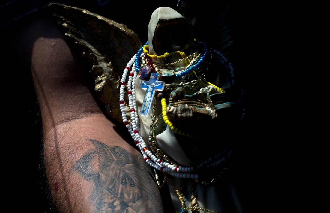 Santa Muerte: H Αγία του Θανάτου 3 αγία2