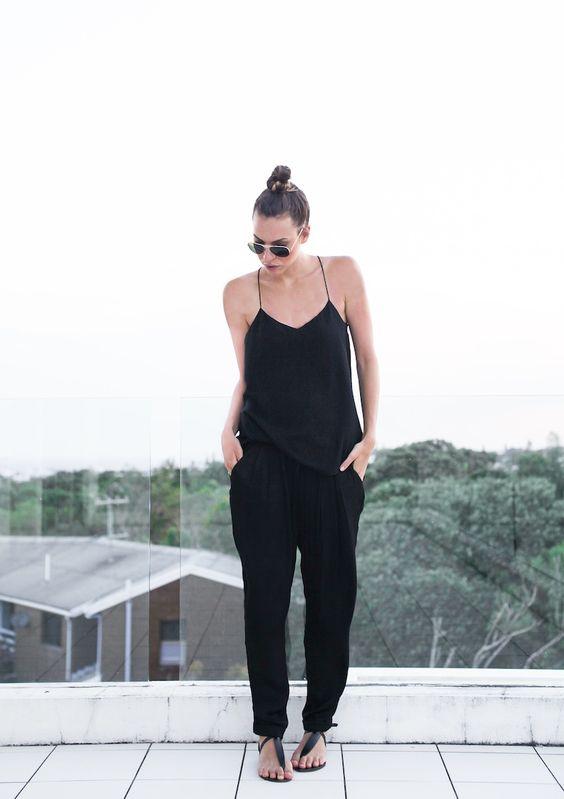 Λατρεύεις το total black outfit; 25 ιδέες για να το απολαμβάνεις και το Καλοκαίρι!