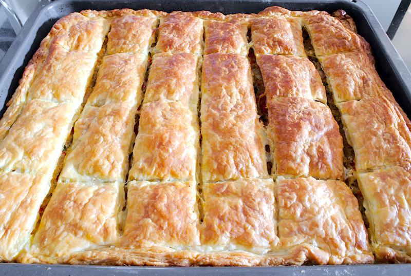 μελιτζανοπιτα με πιπεριες και φετα5