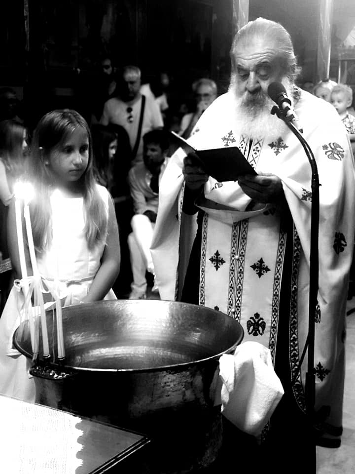 Φωτεινή Ψυχίδου - Μπάμπης Στόκας: Δείτε φωτογραφίες από την βάφτιση της 9χρονης kόρης τους!