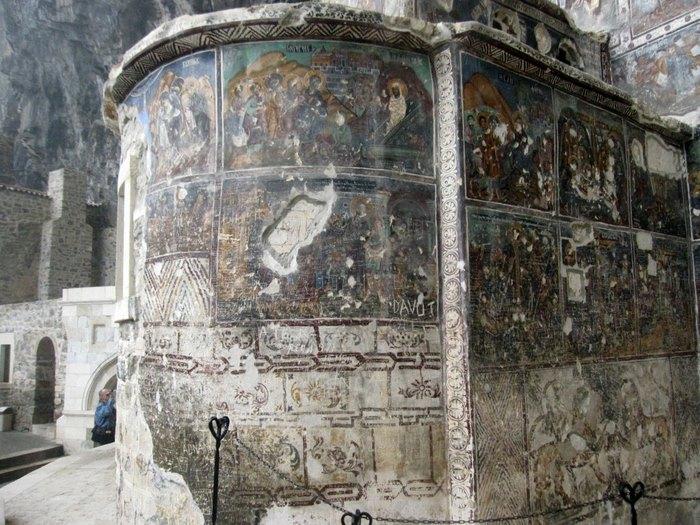 Παναγία Σουμελά: Το μοναστήρι με την θαμμένη εικόνα που έφερε τον Πόντο στην Ελλάδα