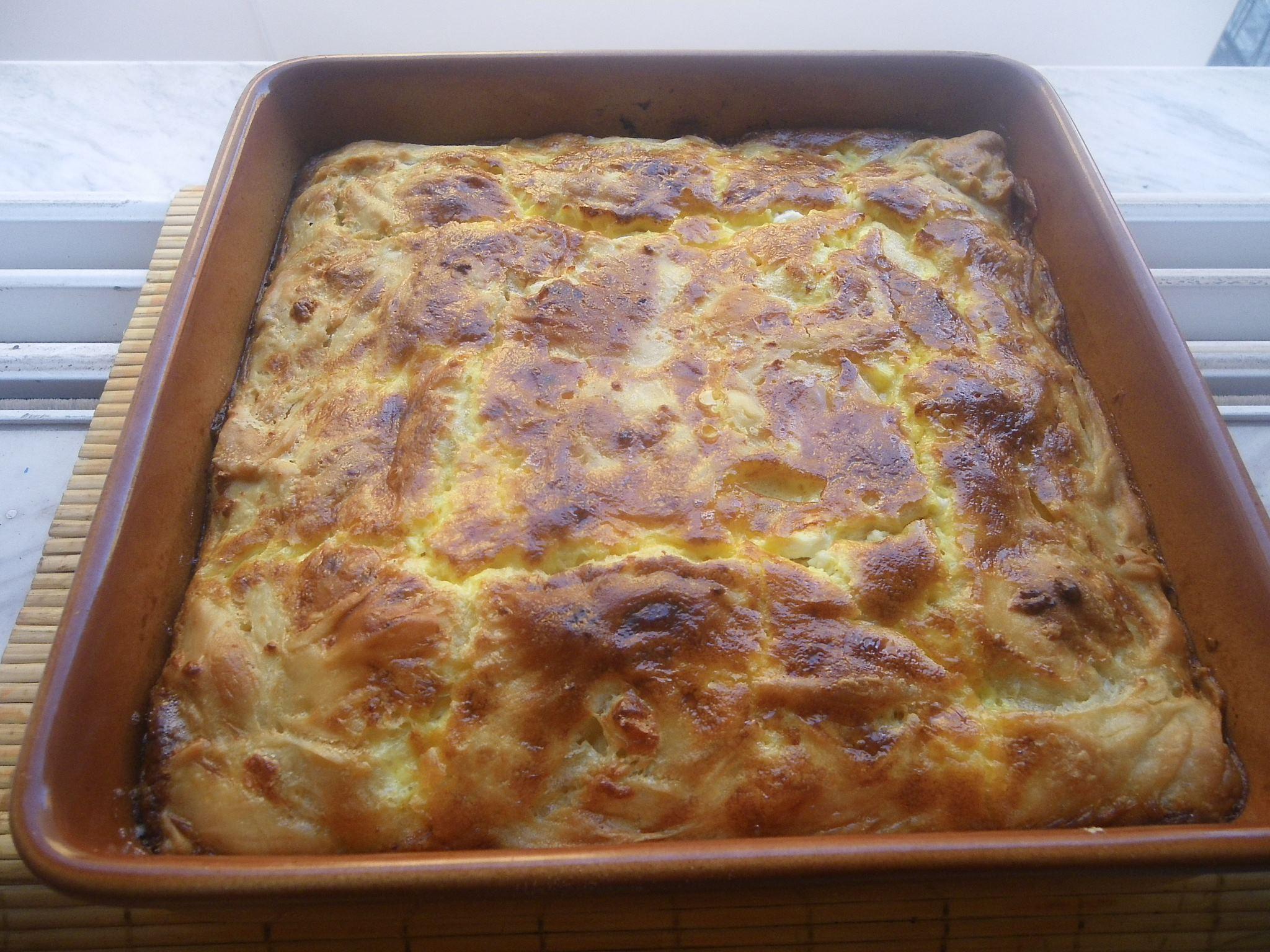 Αφράτη τυρόπιτα της Γκόλφως Νικολού!