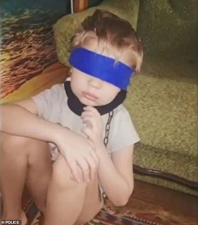 Διευθύντρια Δημοτικού είχε αλυσοδεμένο και φιμωμένο το 8χρονο παιδί της