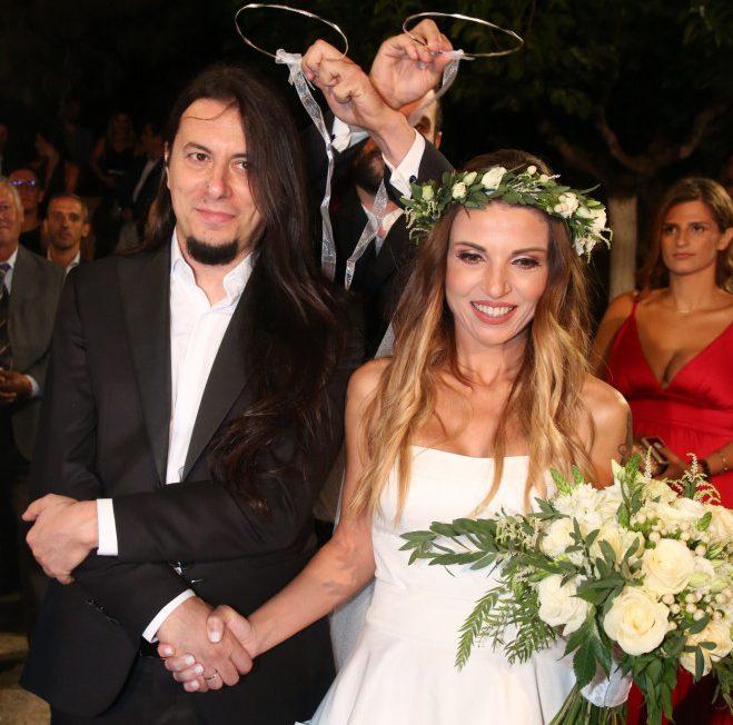 Ευρυδίκη: Ο γιος της με τον Θεοφάνους την πήγε νύφη στην εκκλησία και είναι ίδιος με τον πατέρα του Ευρυδίκη: Ο γιος της με τον Θεοφάνους την πήγε νύφη στην εκκλησία και είναι ίδιος με τον πατέρα του