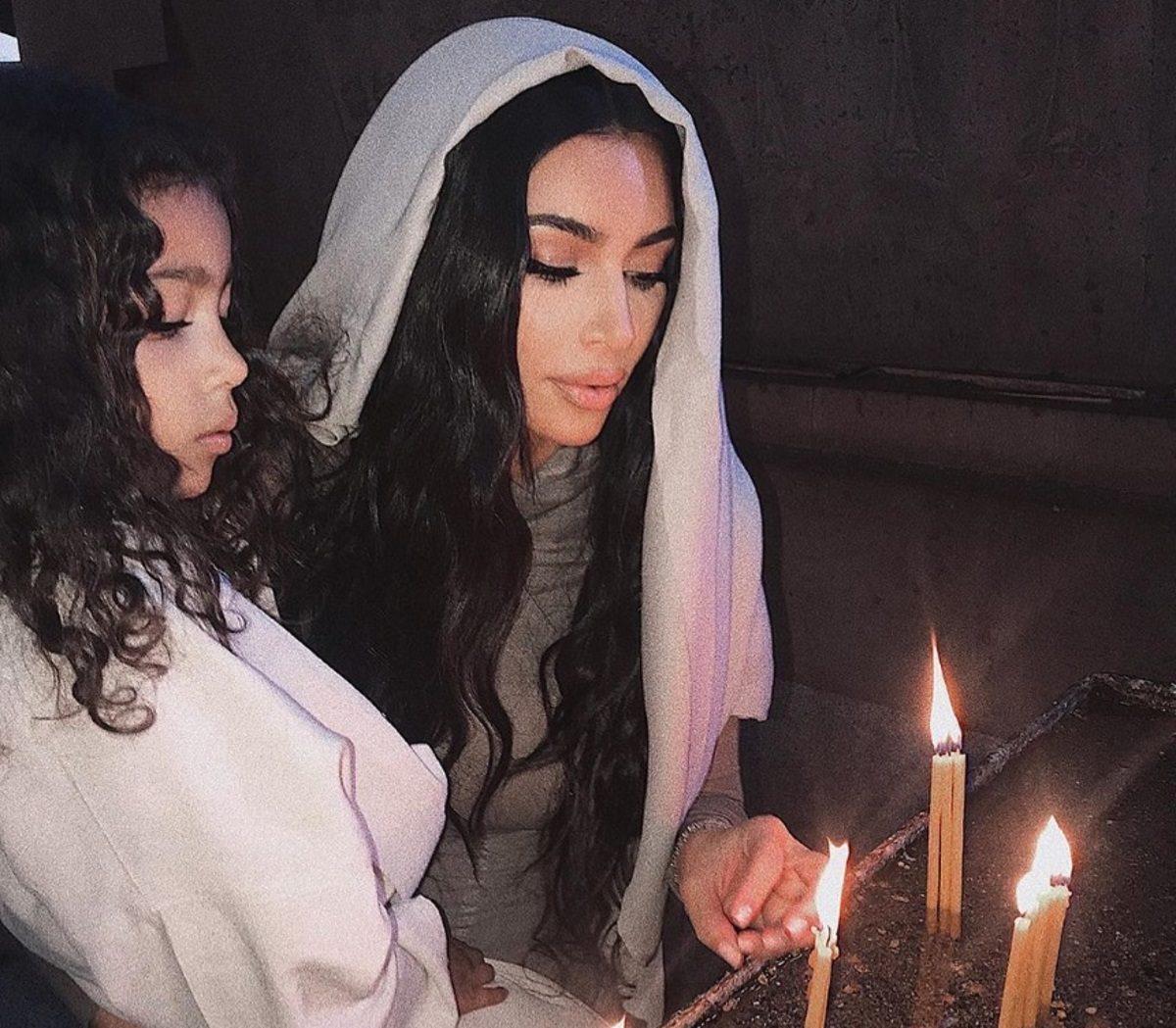 Kim Kardashian: Βαφτίστηκε μαζί με τα παιδιά της στην Αρμενία! Συγκλονιστικές φωτογραφίες