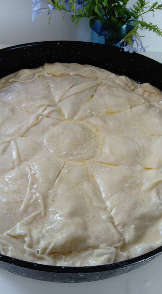 Πρωτότυπη και νόστιμη ριζοτυρόπιτα με λίγα υλικά - Rise and cheese pie
