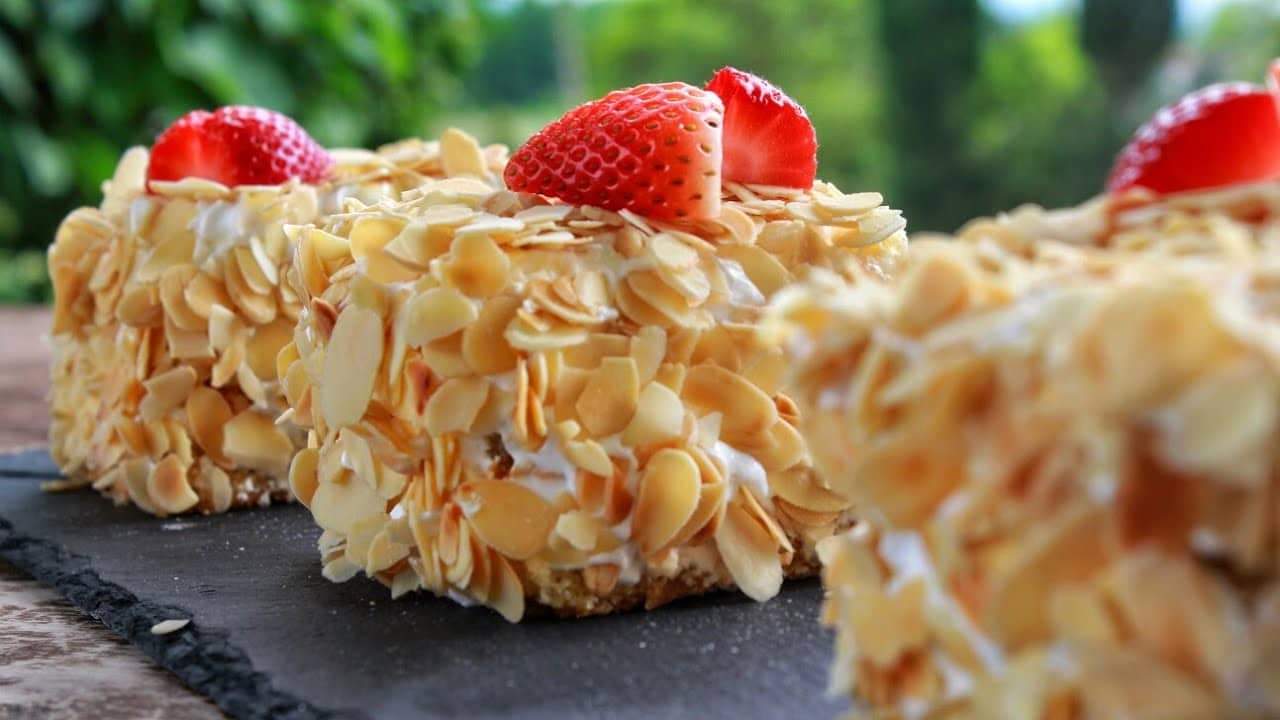 Υπέροχη πάστα αμυγδάλου - Almond Cake (vid)