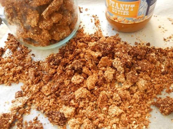 Σπιτικά δημητριακά granola με φυστικοβούτυρο-Simple peanut butter granola!