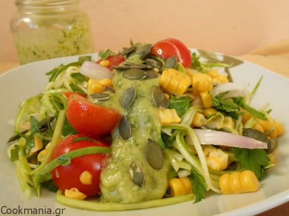 Σαλάτα με κολοκύθι καλαμπόκι και dressing από lime και αβοκάντο-Corn and zucchini salad with dressing avocado lime