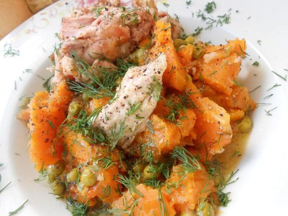 Κοτόπουλο με αρακά και κολοκύθα-Chicken with peas and butternut squash