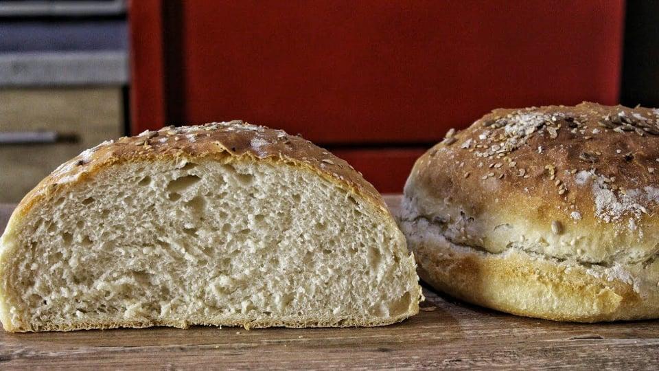 Πως να φτιάξετε το πιο Εύκολο & Αφράτο Ψωμί - How to make amazing Homemade Bread