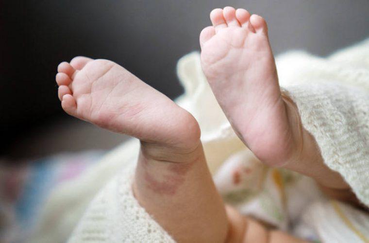 Μητέρα πάλευε 8 χρόνια να μείνει έγκυος και η 3 μηνών κορούλα της πέθανε σε διακοπές στην Κρήτη
