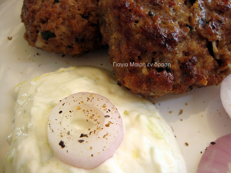 Μπιφτέκια με σουτζούκι στα κάρβουνα και οχι μόνο!!!