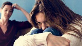 Εφηβεία:Δεν φταίνε μόνο οι ορμόνες-Πως αντιμετωπίζουμε τα εφηβικά ξεσπάσματα στα κορίτσια