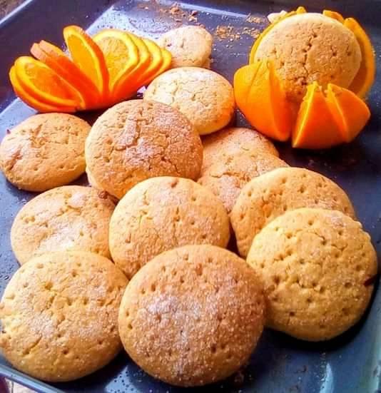 Νηστίσιμα τραγανά μπισκότα πορτοκαλιού χωρίς μίξερ