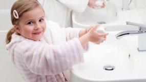 Δασκάλα βρήκε τον τρόπο να κάνει τους μαθητές της να πλένουν πάντα τα χέρια τους! Δείτε τον
