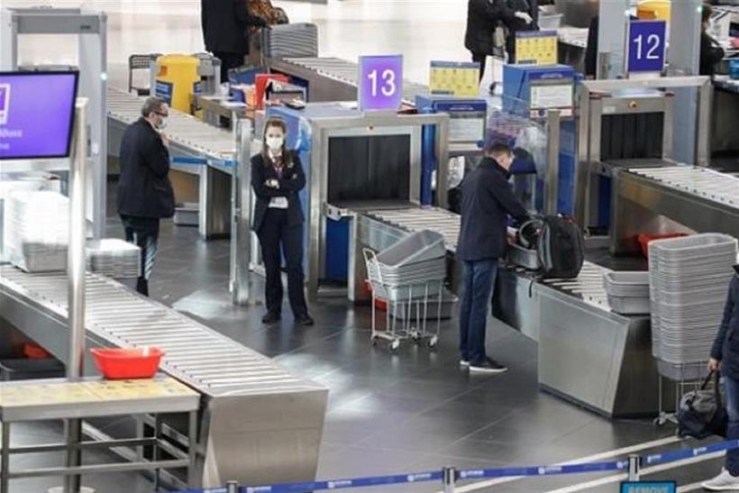 Υποχρεωτική καραντίνα σε όσους επιστρέφουν από εξωτερικό-Πρόστιμο 5000 ευρώ αν βγαίνουν έξω