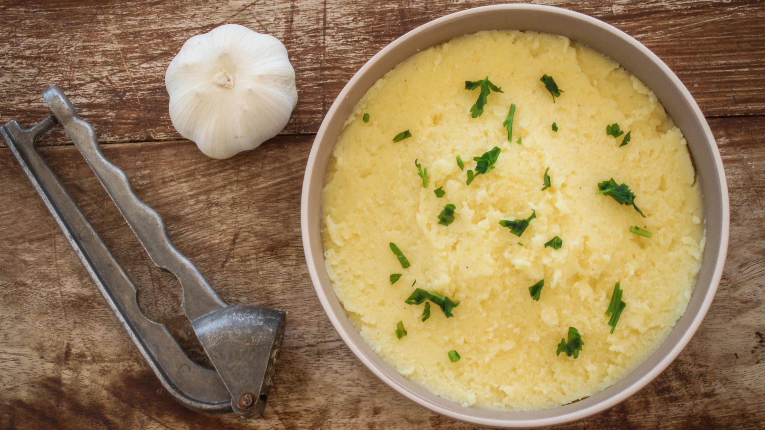 Η πιο νόστιμη συνταγή για σκορδαλιά με πατάτα βήμα βήμα!