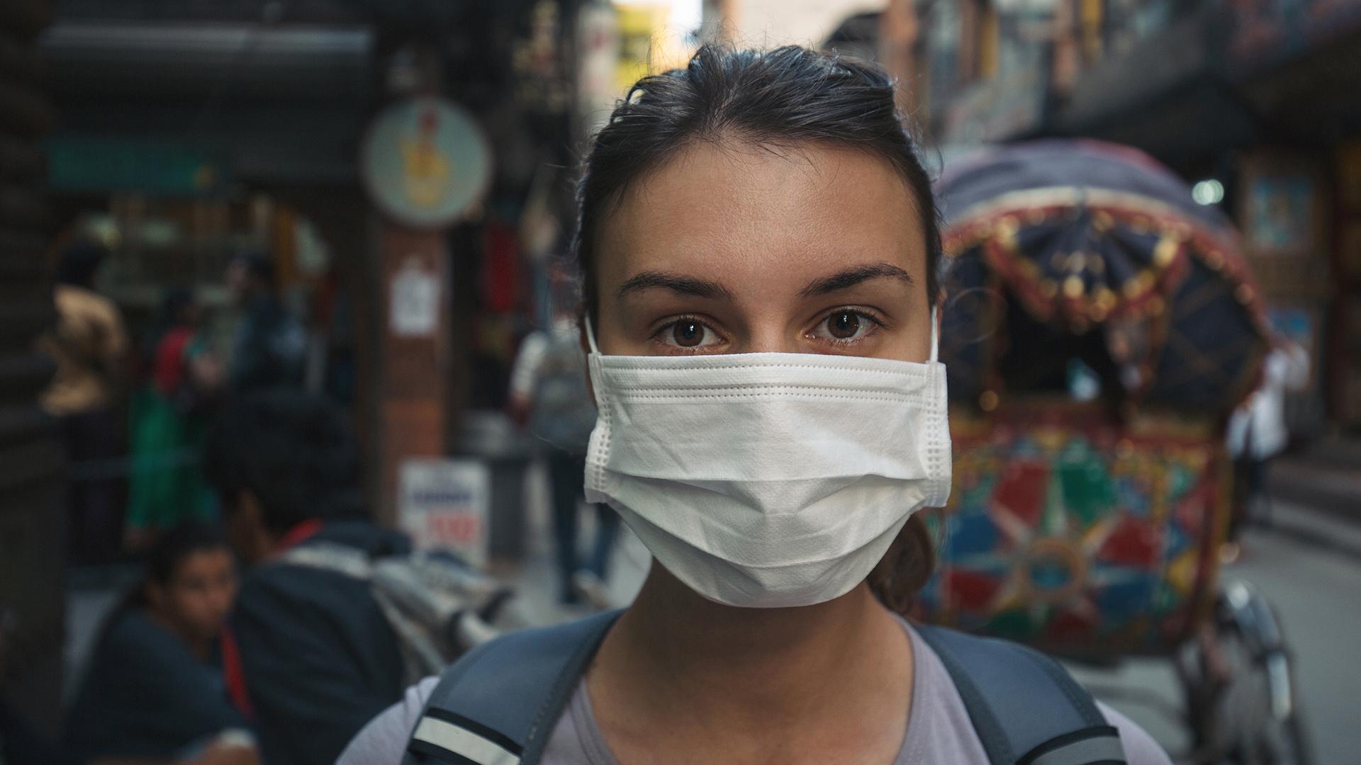 Κορονοϊός: Μεταδίδεται με την αναπνοή σύμφωνα με την Εθνική Ακαδημία Επιστημών- Τι γίνεται με τις μάσκες;