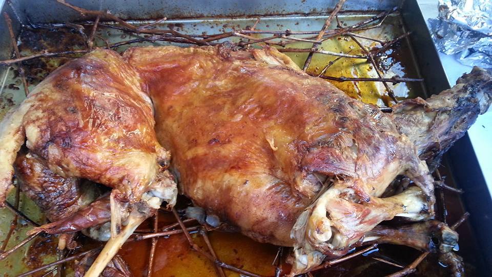 συνταγή για αρνί στις κληματόβεργες