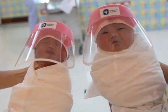 Κορονοϊός: Δείτε τον πρωτότυπο τρόπο που προστατεύουν τα νεογέννητα σε νοσοκομείο της Ταϊλάνδης