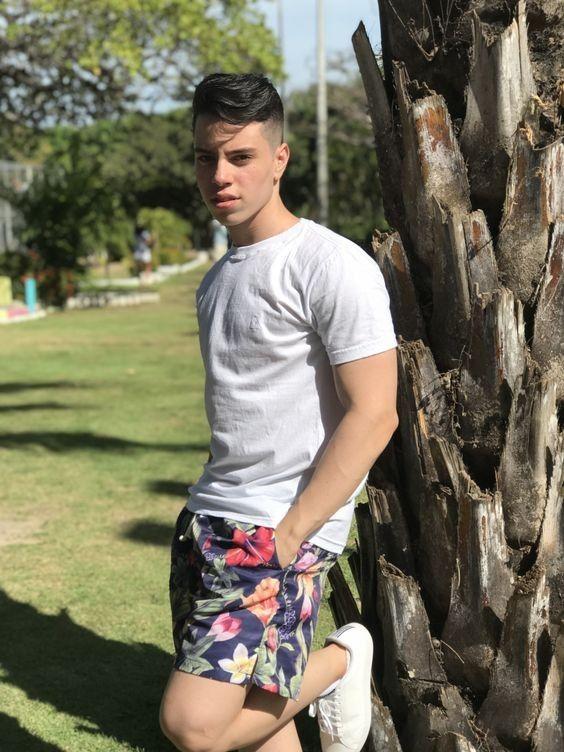 αντρικό μαγιό μοβ με χρωματιστά λουλούδια