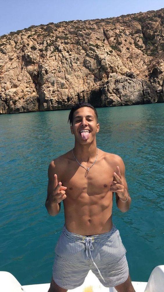 αντρικό μαγιό λευκό με μαύρες ρίγες