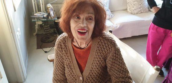 Η Ελένη Ράντου μας συστήνει τη μαμά της: Θα σε εντυπωσιάσει το εκπληκτικό-αυθεντικό της χαμόγελο!