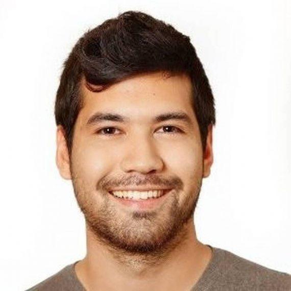 Ομορφόσογο! Ο μικρότερος αδερφός του Κοντιζά δεν του μοιάζει αλλά είναι κούκλος και αυτός! (εικόνα)