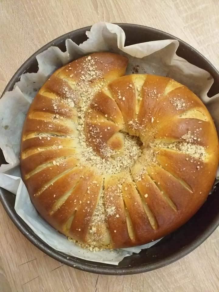 ψημενο μπριος σε σχημα σαλιγκαριου