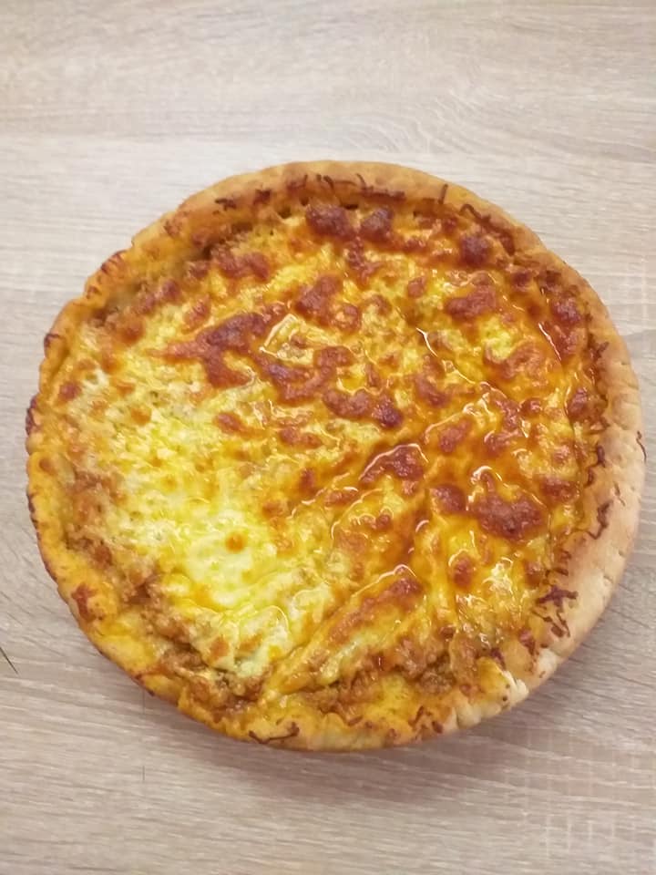 ξεσκέπαστη πίτα με κιμα