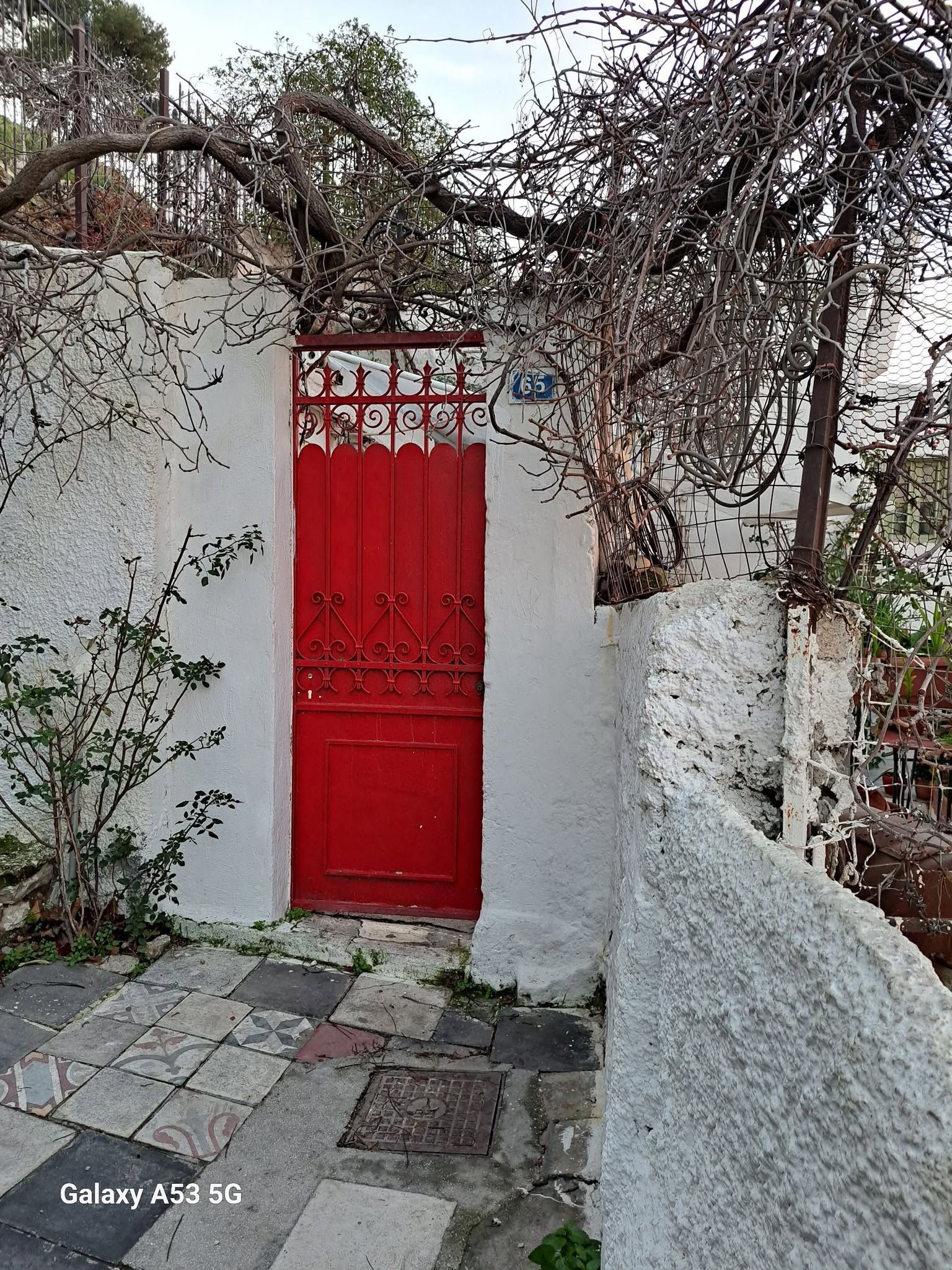 Αναφιώτικα: Η μαγική συνοικία της Αθήνας που μοιάζει περισσότερο με...κυκλαδίτικο νησί!