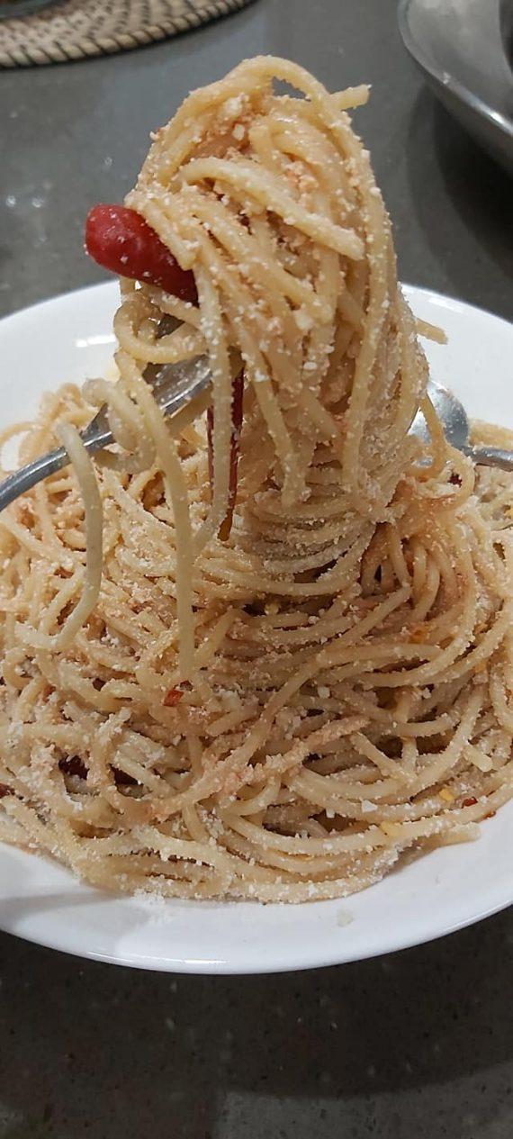 Spaghetti ολικής αλέσεως με chilly. Η συνταγή που θα ενεργοποιήσει το μεταβολισμό σας