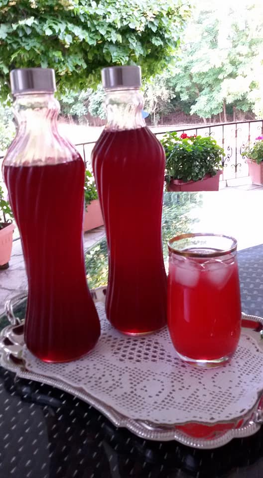 παραδοσιακή σπιτική βυσσινάδα της γιαγιάς3