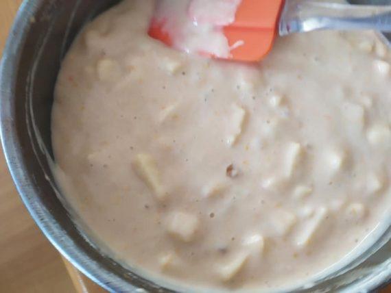 ανακατεύουμε τη ζύμη