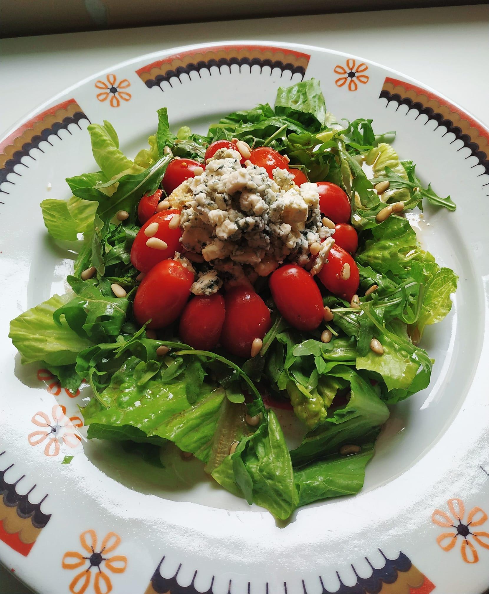 σαλάτα με ροκφόρ