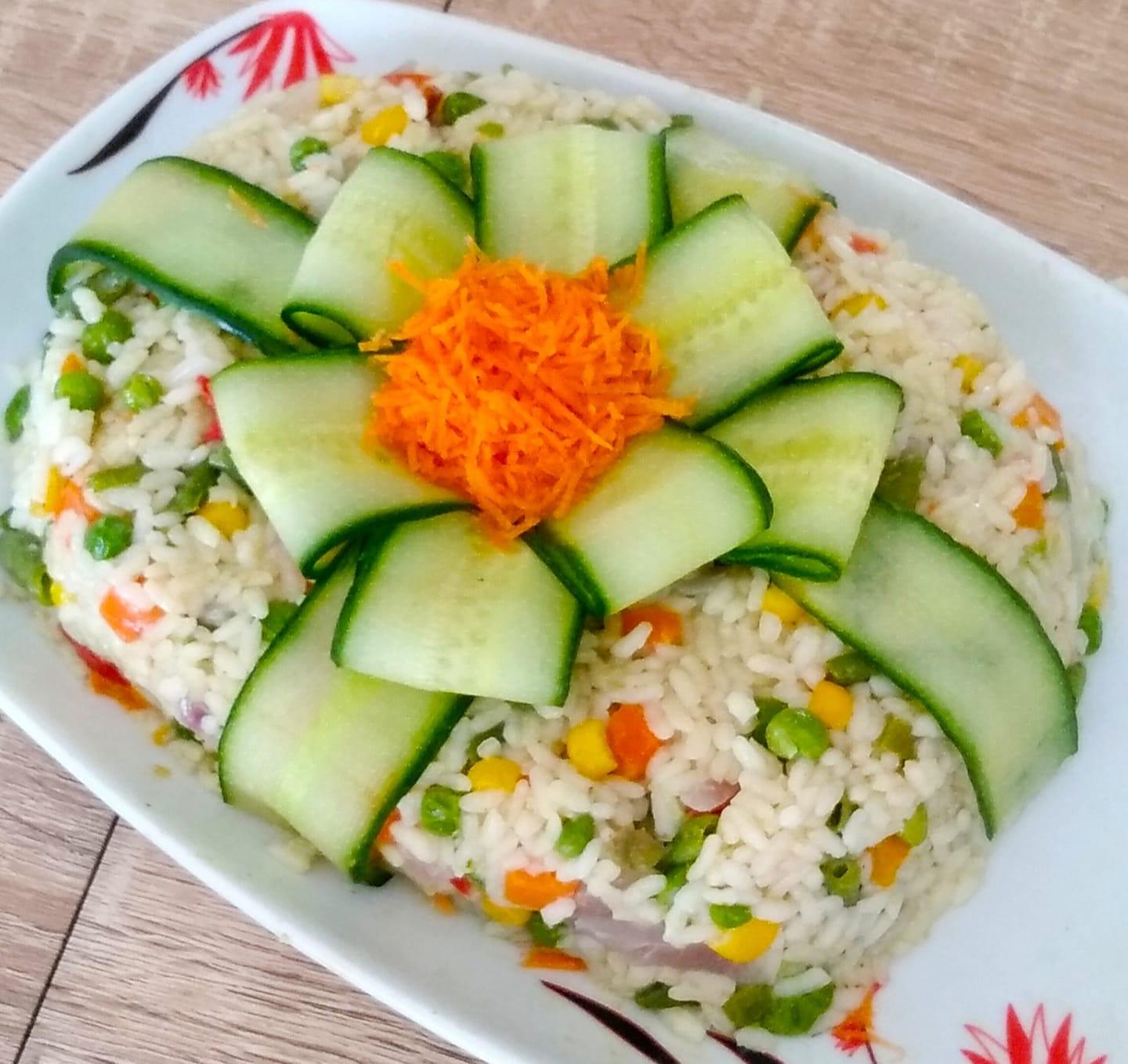 ρύζι με λαχανικά για μπουφέ