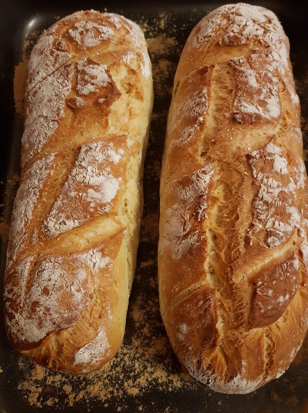 ζυμωτό ψωμί