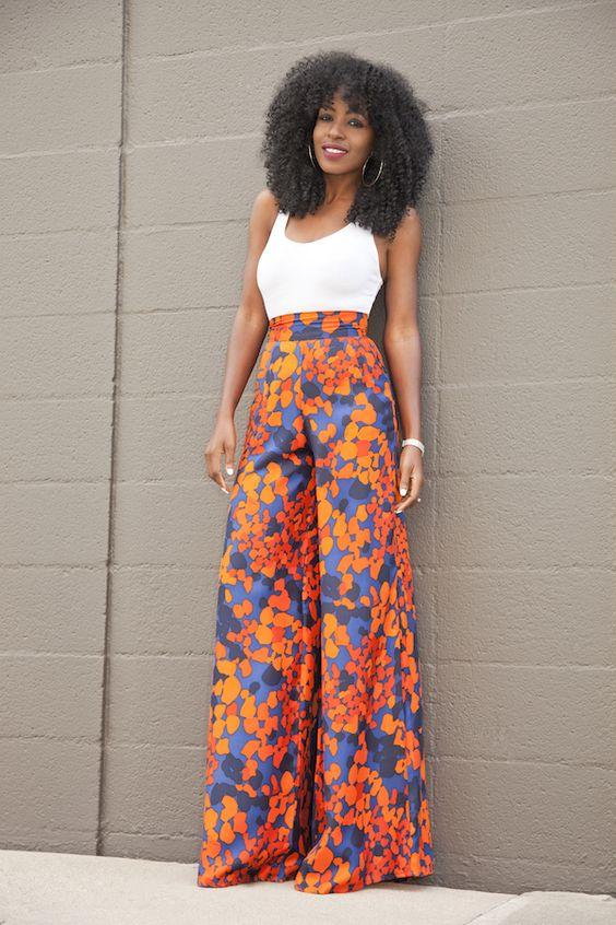 πορτοκαλί και μπλε παντελόνα