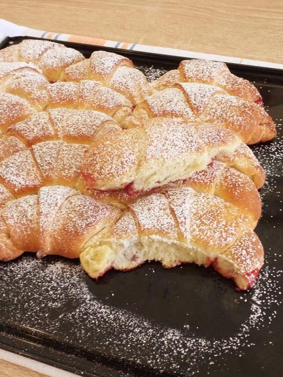 Croissant Fluffy Cake συνταγή