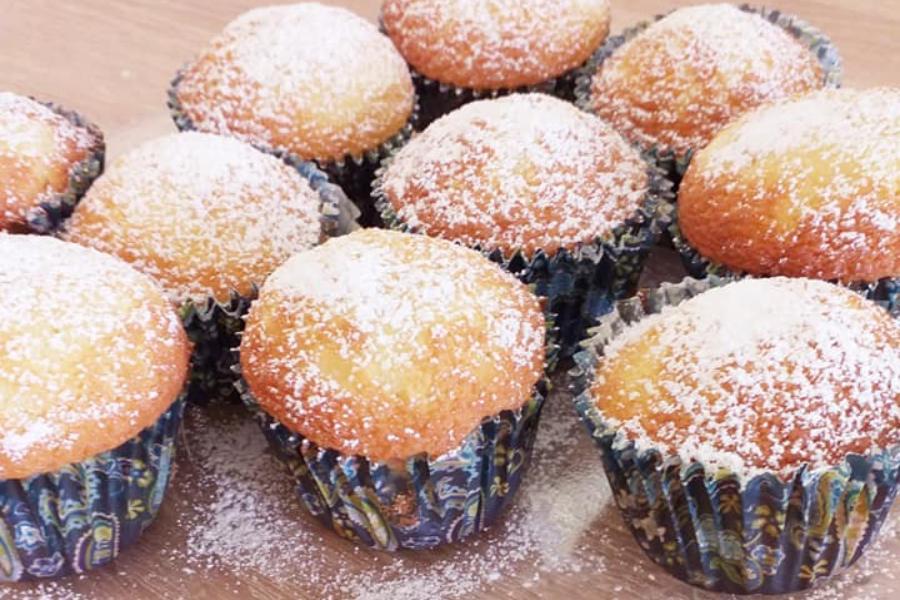 Warm Milk cakes: Τα αφράτα και μαλακά cupcakes που θα σας ξετρελάνουν Warm Milk cakes: Τα αφράτα και μαλακά cupcakes που θα σας ξετρελάνουν
