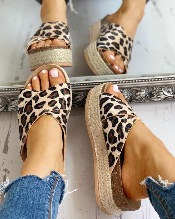 animal print σανδάλια