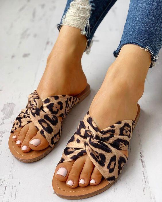 animal print σανδάλια