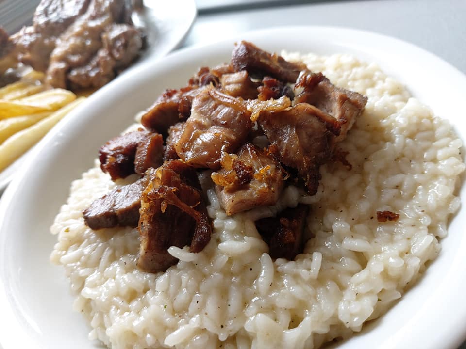 Κρητικό τσιγαριαστό κατσίκι Κρητικό τσιγαριαστό κατσίκι