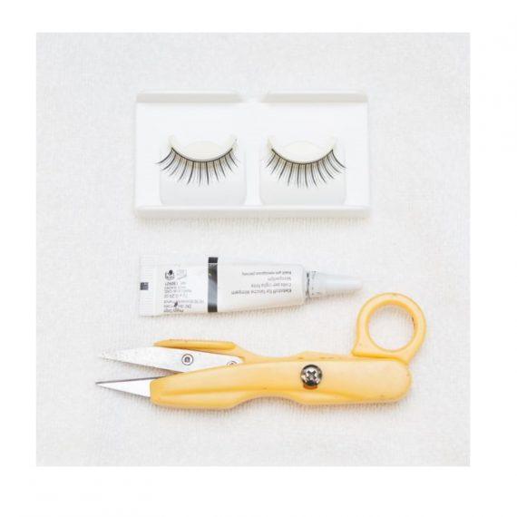 Πως θα κάνεις τις βλεφαρίδες σου να μοιάζουν με extensions βλεφαρίδων από το σπίτι; Δες τον τρόπο βήμα βήμα