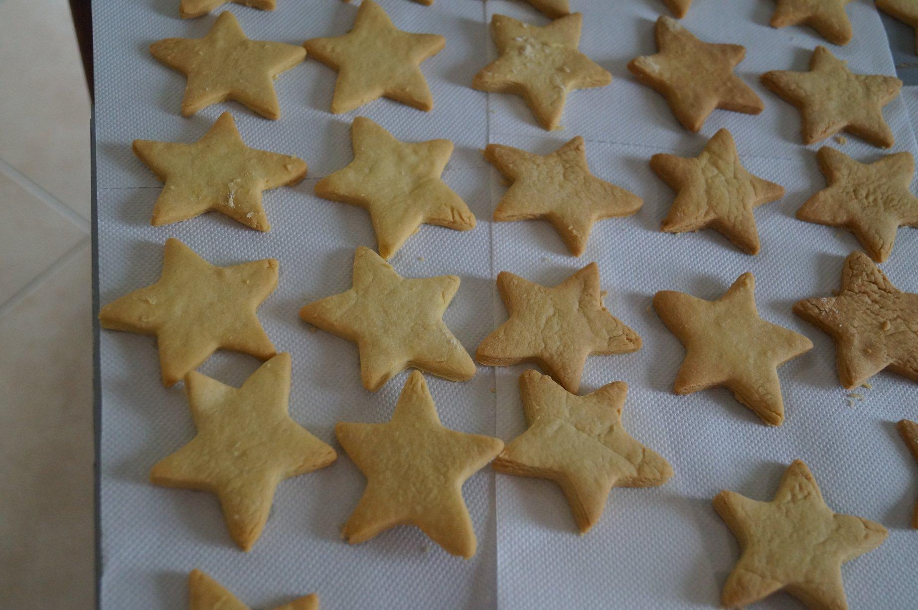 Πεντανόστιμα μπισκότα βουτύρου αστεράκια για το παιδικό party!